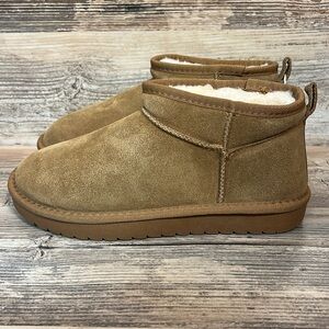 CUSHIONAIRE Women's Hip Genuine Suede Ankle Fur Lined Boots in Tan New